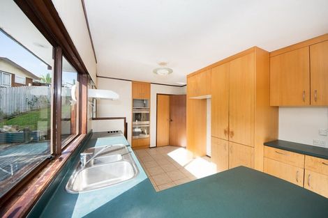 Photo of property in 11 Taioma Crescent, Te Atatu Peninsula, Auckland, 0610