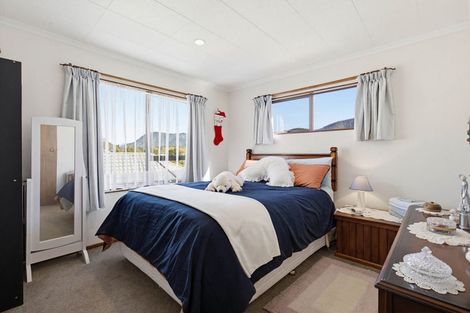 Photo of property in 296 Waikawa Road, Waikawa, Picton, 7220