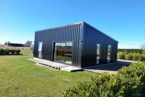 Photo of property in 3/24 Caesars Place, Churton Park, Wellington, 6037