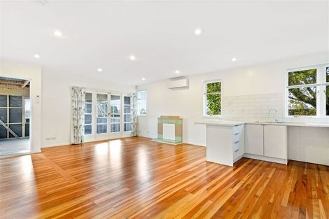 Photo of property in 22 Paton Avenue, Te Atatu South, Auckland, 0610