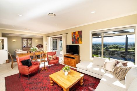 Photo of property in 57 Hikanui Drive, Havelock North, 4130