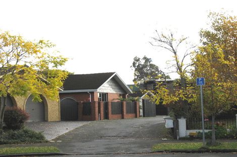 Photo of property in 24 Sawtell Place, Northcote, Christchurch, 8052