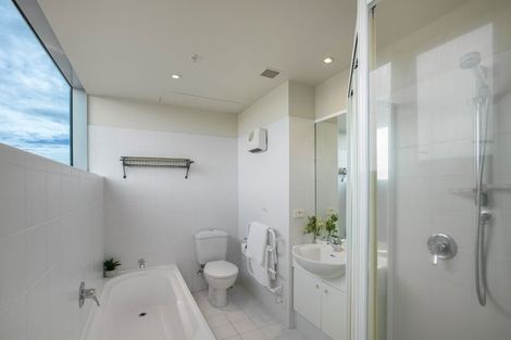 Photo of property in The Links, 378-382 Kapiti Road, Paraparaumu Beach, Paraparaumu, 5032
