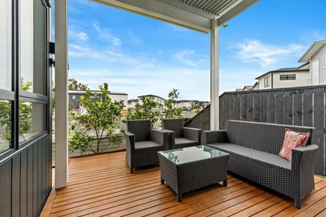 Photo of property in 52 Kano Way, Hobsonville, Auckland, 0616