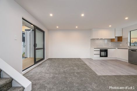 Photo of property in 1/17 Kingdale Road, Henderson, Auckland, 0610