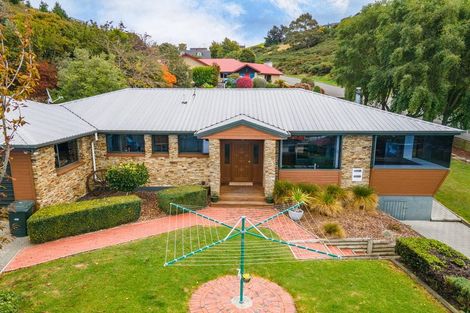 Photo of property in 15 Ashburn Street, Oamaru North, Oamaru, 9400