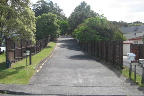 Photo of property in 16 Wanita Place, Totara Vale, Auckland, 0629