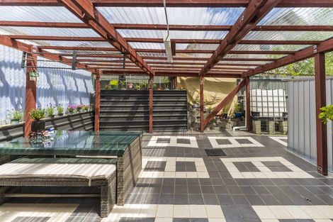 Photo of property in 6 Newfound Way, Glen Eden, Auckland, 0602
