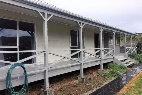 Photo of property in 4 Emily Way, Karori, Wellington, 6012