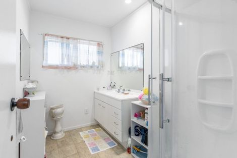 Photo of property in 1/468 Hibiscus Coast Highway, Orewa, 0931