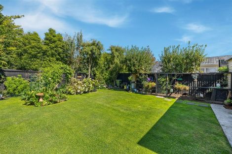 Photo of property in 63 Grahams Road, Burnside, Christchurch, 8041