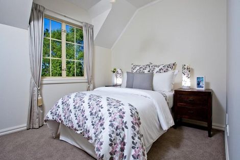 Photo of property in 12a Croft Lane, Riverhead, Albany, 0793