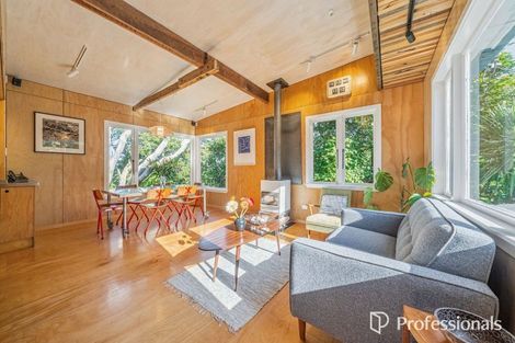 Photo of property in 20 London Road, Korokoro, Lower Hutt, 5012
