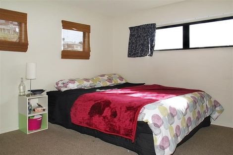 Photo of property in 52 Hawtrey Terrace, Churton Park, Wellington, 6037