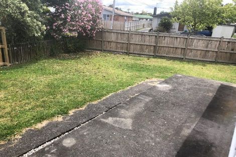Photo of property in 4 Thornton Place, Melville, Hamilton, 3206