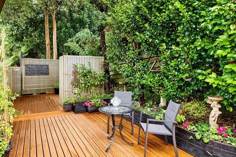 Photo of property in 4 Mizzen Place, Whitby, Porirua, 5024