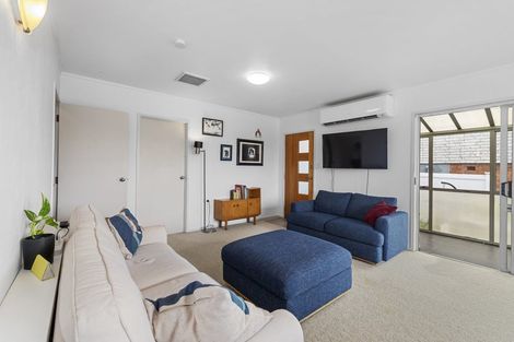 Photo of property in 1/20 Merchant Avenue, Te Atatu South, Auckland, 0610