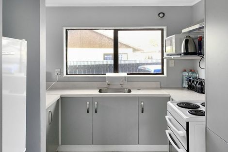 Photo of property in 54 Benmore Avenue, Cloverlea, Palmerston North, 4412