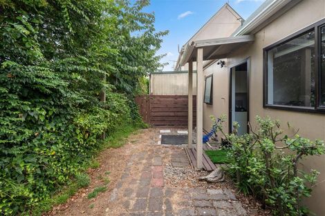Photo of property in 66unit Robinson Avenue, Holdens Bay, Rotorua, 3010