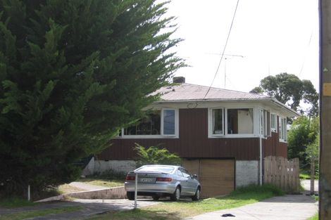 Photo of property in 10 Fairclough Road, Beach Haven, Auckland, 0626