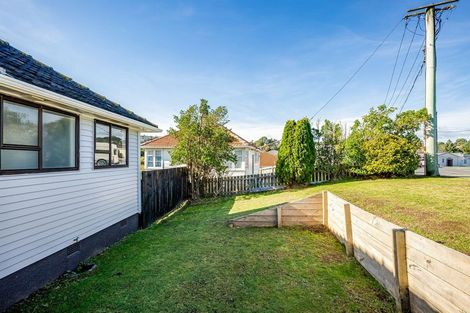 Photo of property in 1 Stephen Street, Johnsonville, Wellington, 6037