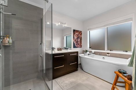 Photo of property in 2 Bluebell Place, Te Kauwhata, 3710