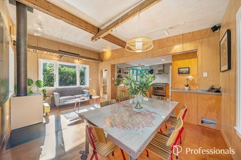 Photo of property in 20 London Road, Korokoro, Lower Hutt, 5012