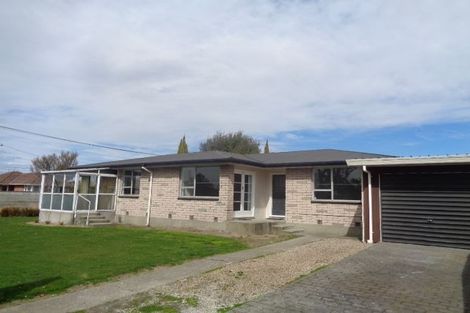 Photo of property in 1 Isleworth Road, Bishopdale, Christchurch, 8053