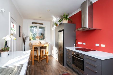 Photo of property in 5 Moeller Street, Taradale, Napier, 4112