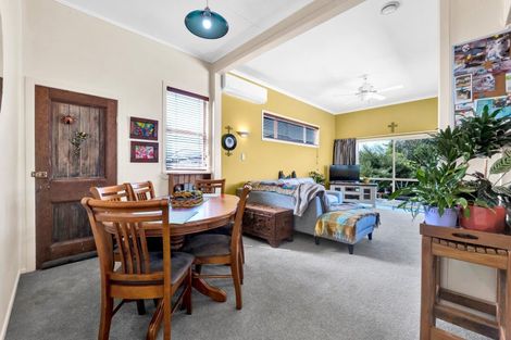 Photo of property in 10 Morrissey Street, Hawera, 4610