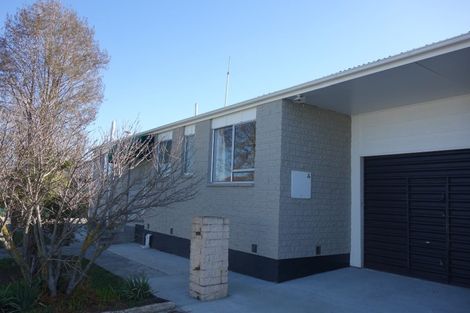 Photo of property in 2/5 Helanca Avenue, Wainoni, Christchurch, 8061