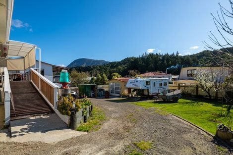 Photo of property in 131b Waikawa Road, Picton, 7220