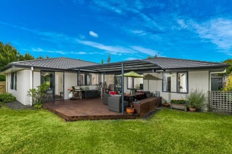 Photo of property in 14 Oakway Drive, Schnapper Rock, Auckland, 0632