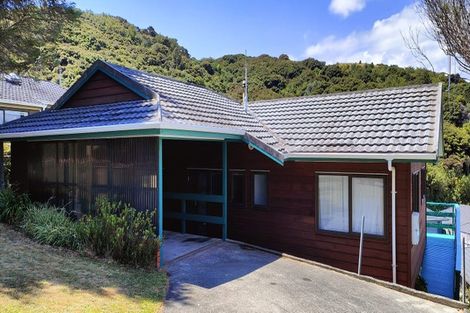 Photo of property in 5 Shackle Lane, Whitby, Porirua, 5024