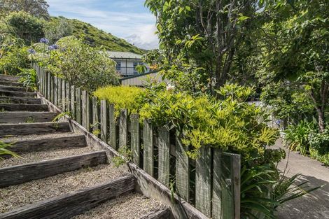 Photo of property in 63 Kotare Street, Waikanae, 5036