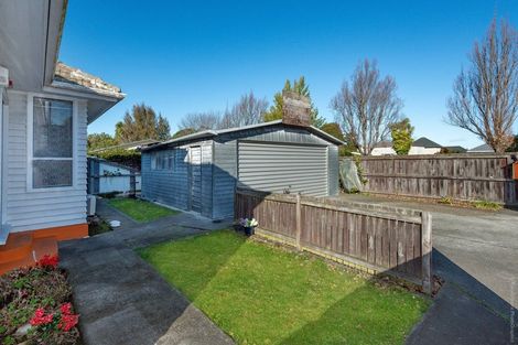 Photo of property in 102 Yaldhurst Road, Sockburn, Christchurch, 8042