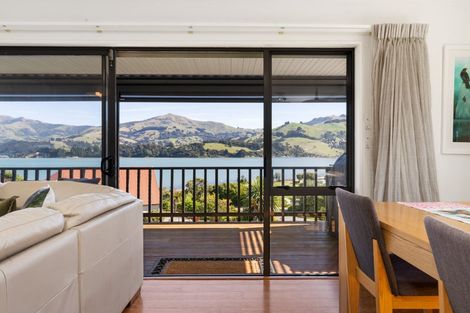 Photo of property in 18 Haywards Lane, Duvauchelle, 7581