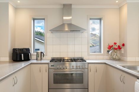 Photo of property in 25 Winsley Terrace, Churton Park, Wellington, 6037