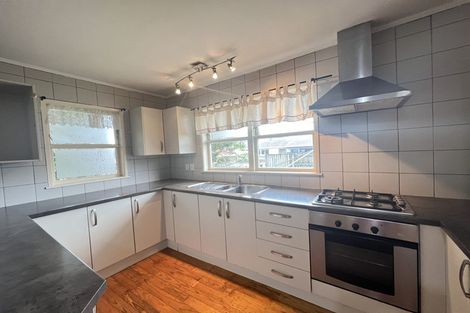 Photo of property in 121 Gills Road, Bucklands Beach, Auckland, 2014