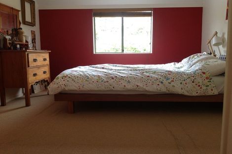 Photo of property in 2/22 Tree View Avenue, Glenfield, Auckland, 0629