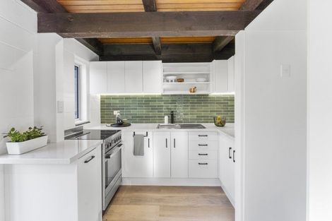 Photo of property in 1a Arthur Street, Paraparaumu Beach, Paraparaumu, 5032