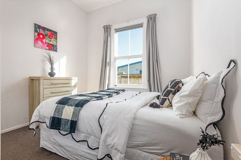 Photo of property in 19 Alfred Street, Roslyn, Palmerston North, 4414