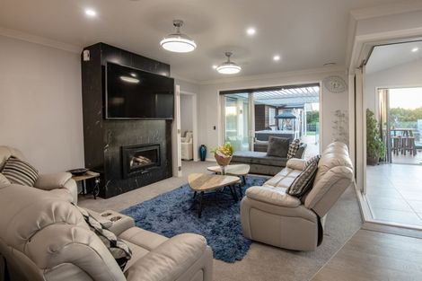 Photo of property in 19 Mike Smith Drive, Cambridge, 3434