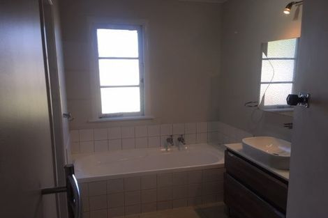 Photo of property in 47a Great South Road, Papakura, 2110