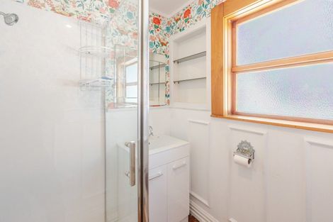 Photo of property in 42 Cameron Road, Bluff Hill, Napier, 4110