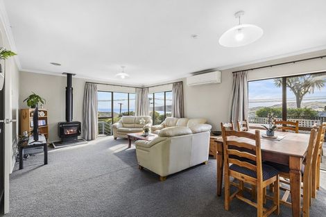 Photo of property in 54 Kahu Road, Paremata, Porirua, 5024