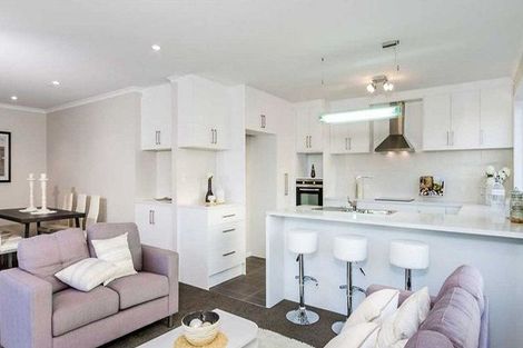 Photo of property in 125b Sturges Road, Henderson, Auckland, 0612