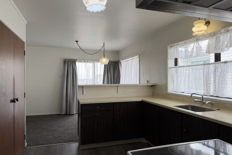 Photo of property in 1/75a West Coast Road, Glen Eden, Auckland, 0602