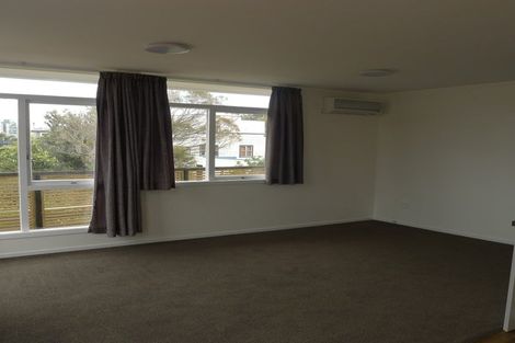 Photo of property in 81 Seaview Road, Paraparaumu Beach, Paraparaumu, 5032