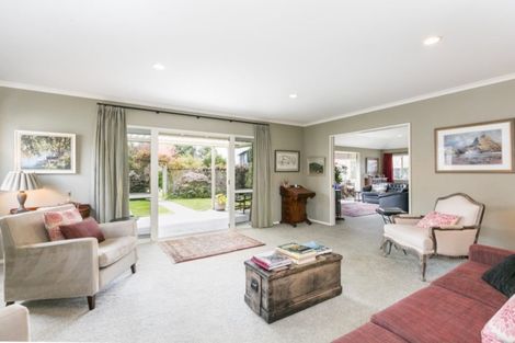 Photo of property in 22 Kensington Drive, Taradale, Napier, 4112